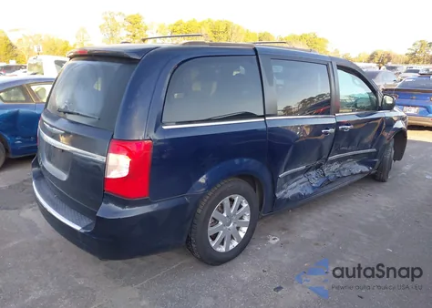 2015 Chrysler Town & Country Touring from USA, damaged, VIN 2C4RC1BG8FR619829
